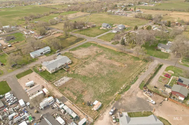 $170,000 | 4222 A Peck Street, Buhl, ID 83316