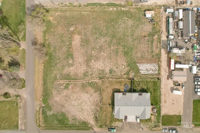 $170,000 | 4222 A Peck Street, Buhl, ID 83316