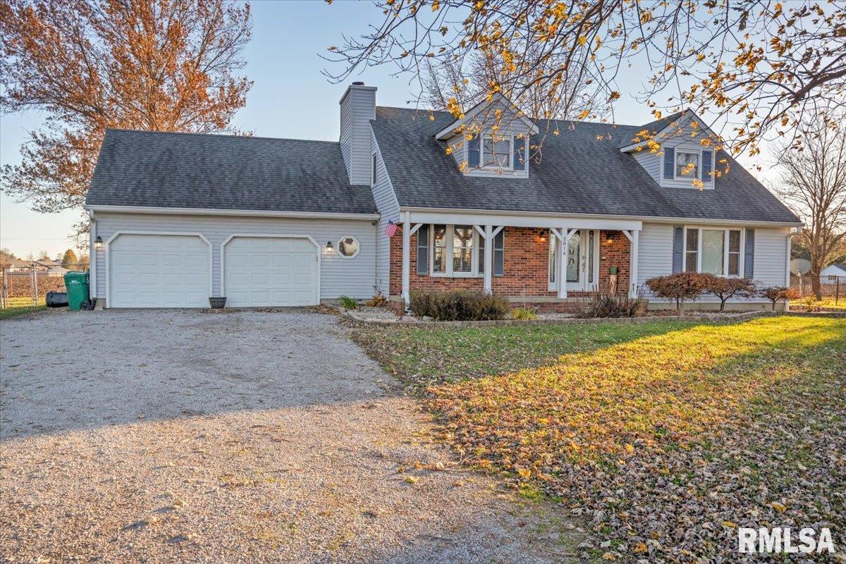 2816 Hilltop Road Springfield, IL 62712 - Photo 1 of 46