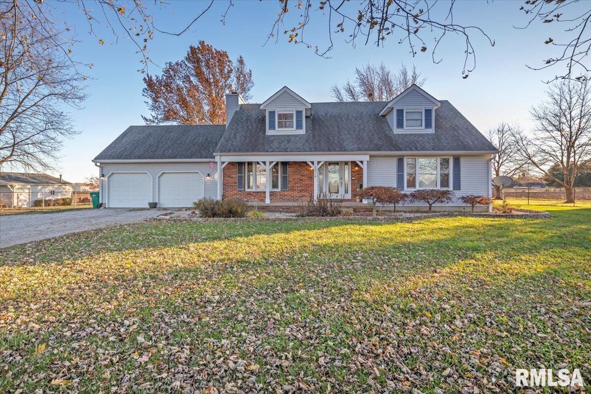 2816 Hilltop Road Springfield, IL 62712 - Photo 3 of 46