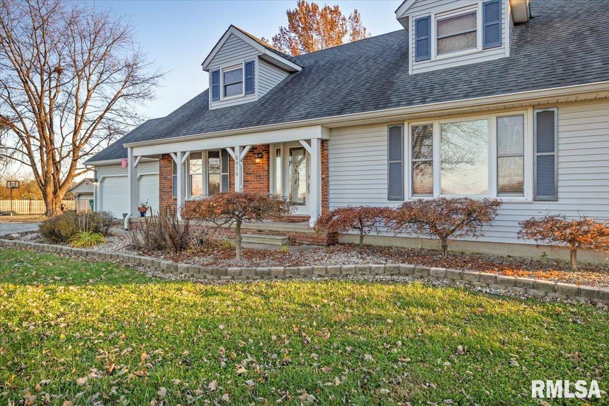 2816 Hilltop Road Springfield, IL 62712 - Photo 4 of 46