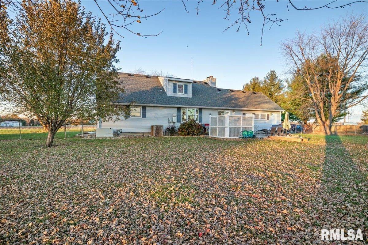 2816 Hilltop Road Springfield, IL 62712 - Photo 43 of 46