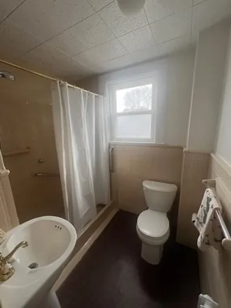 $2,900 | 125 Morrison Avenue, Unit 2, Somerville, MA 02144