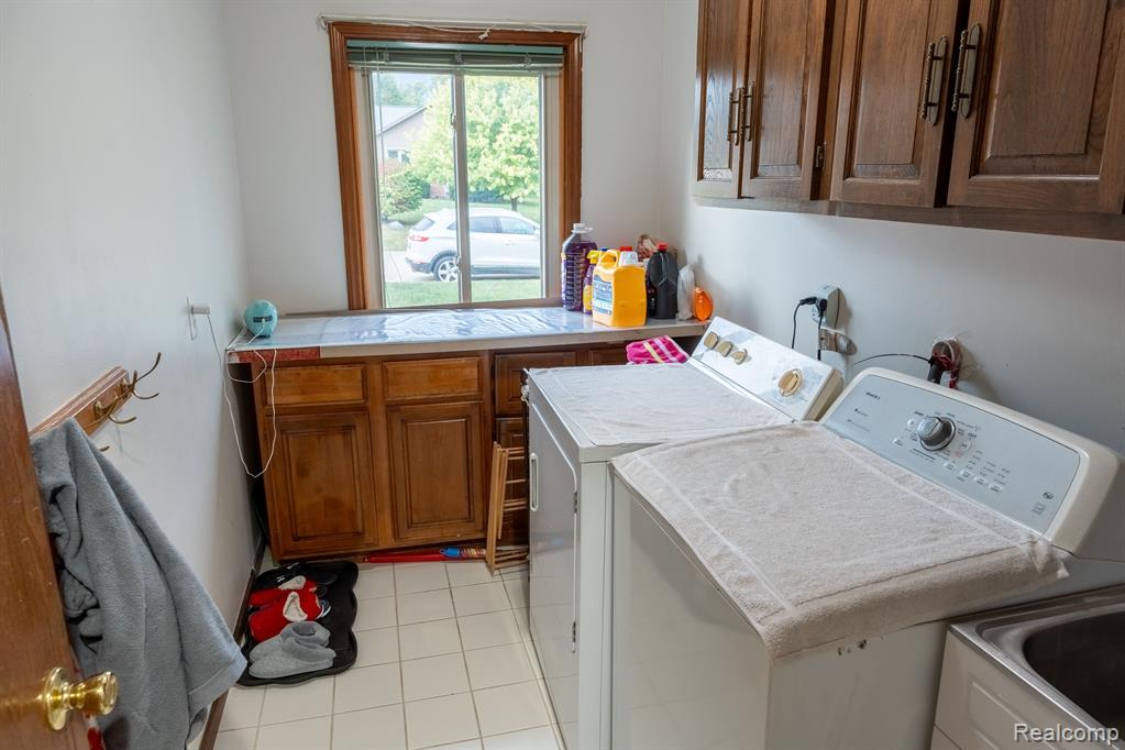 286 Union Drive Rochester Hills, MI 48307 - Photo 14 of 35