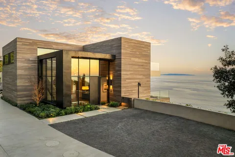 $30,000,000 | Undisclosed Address, Malibu, CA 90265