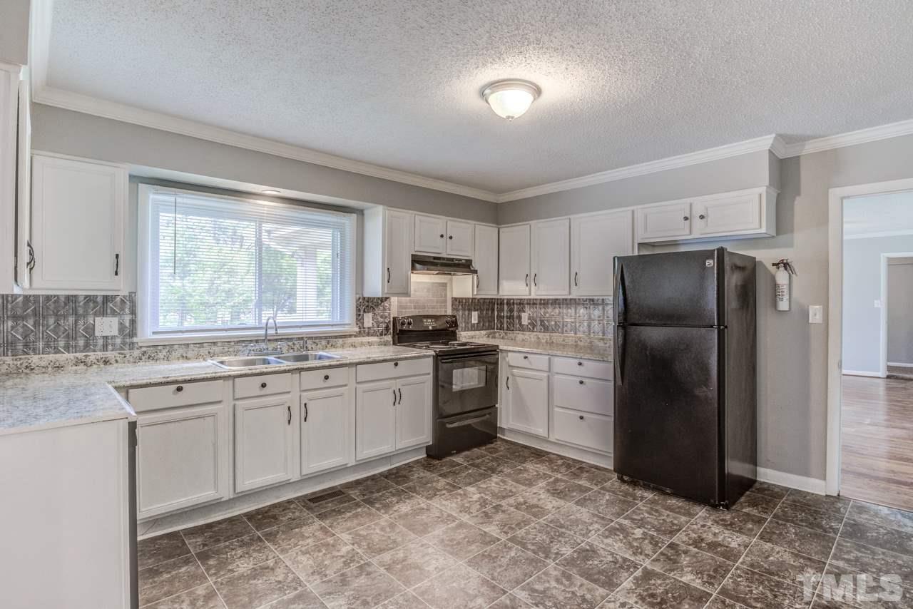 494 South Raleigh Street Angier, NC 27501 - Photo 4 of 30 Gallery Image 4