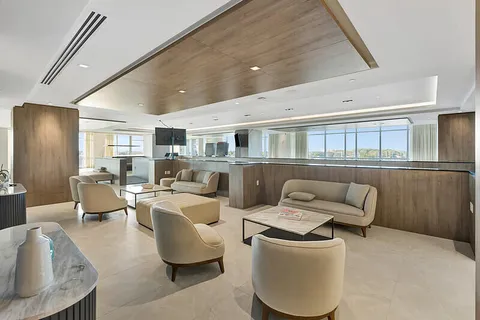 $1,699,000 | 220 Lake Shore Drive, Unit 2105, Lake Park, FL 33403