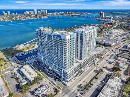 $1,699,000 | 220 Lake Shore Drive, Unit 2105, Lake Park, FL 33403