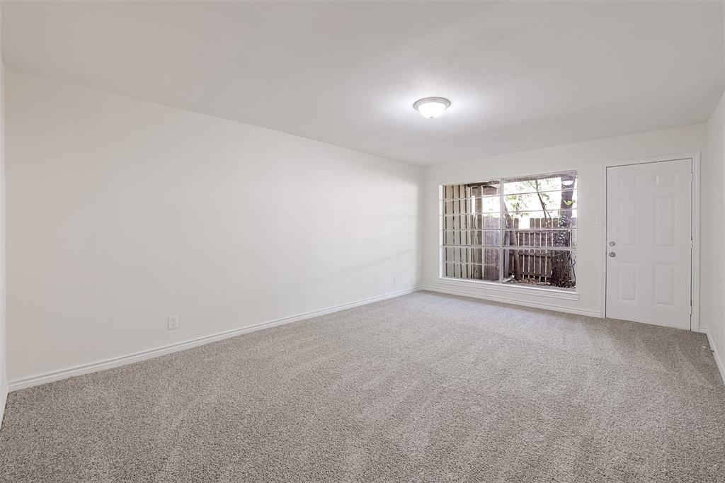 5055 Ridglea Lane, Unit 1105 Fort Worth, TX 76116 - Photo 3 of 11