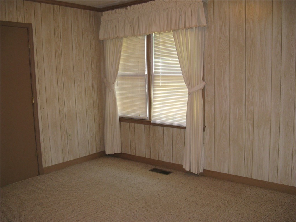 209 Park Drive Iva, SC 29655 - Photo 9 of 20