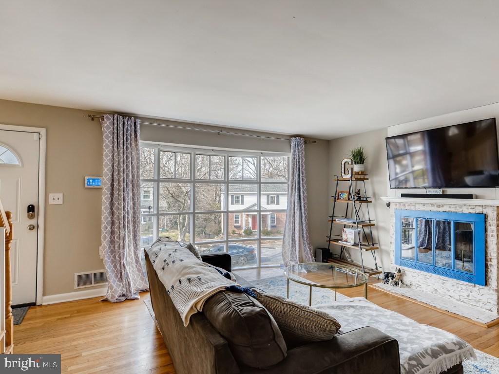 6638 Loch Hill Road Baltimore, MD 21239 - Photo 8 of 27