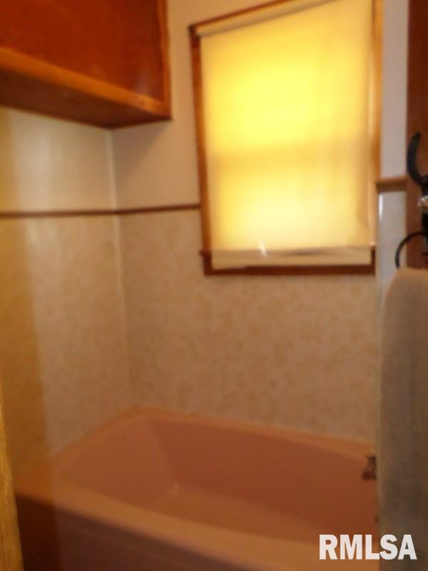 10413 East Bakerville Road Mount Vernon, IL 62864 - Photo 14 of 27 Gallery Image 14