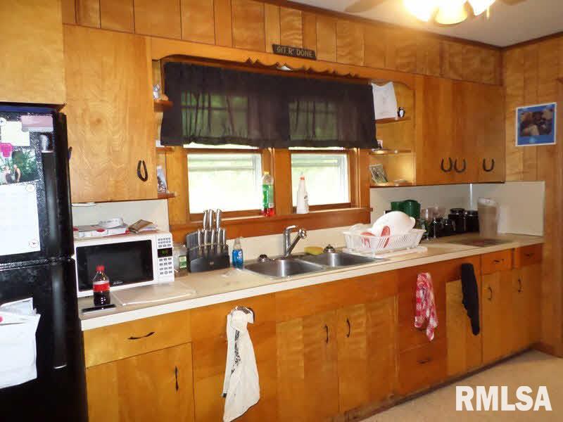 10413 East Bakerville Road Mount Vernon, IL 62864 - Photo 7 of 27 Gallery Image 7