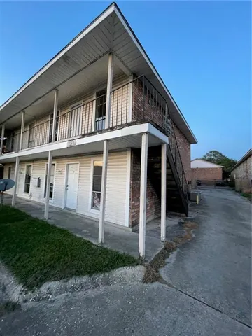 $800 | 4554 Y A Tittle Avenue, Unit 1, Baton Rouge, LA 70820