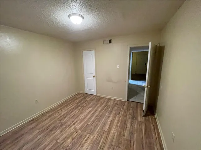 $800 | 4554 Y A Tittle Avenue, Unit 1, Baton Rouge, LA 70820