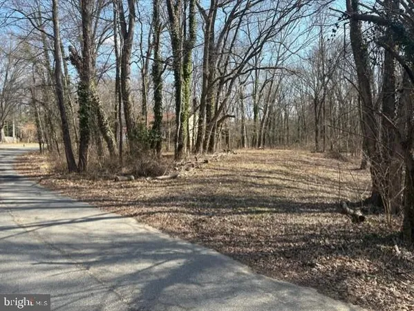 $340,000 | 8126 Stacey Road, Alexandria, VA 22308