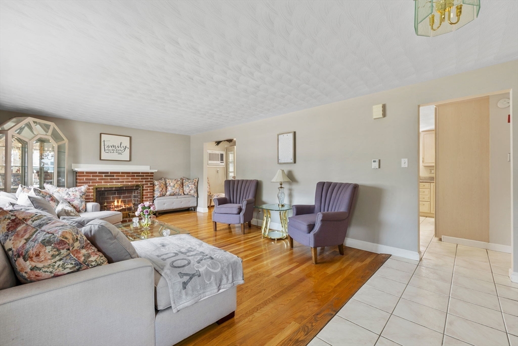 151 Estes Street Everett, MA 02149 - Photo 6 of 39