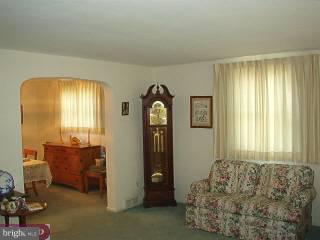 310 Hampton Road Hatboro, PA 19040 - Photo 3 of 6 Gallery Image 3