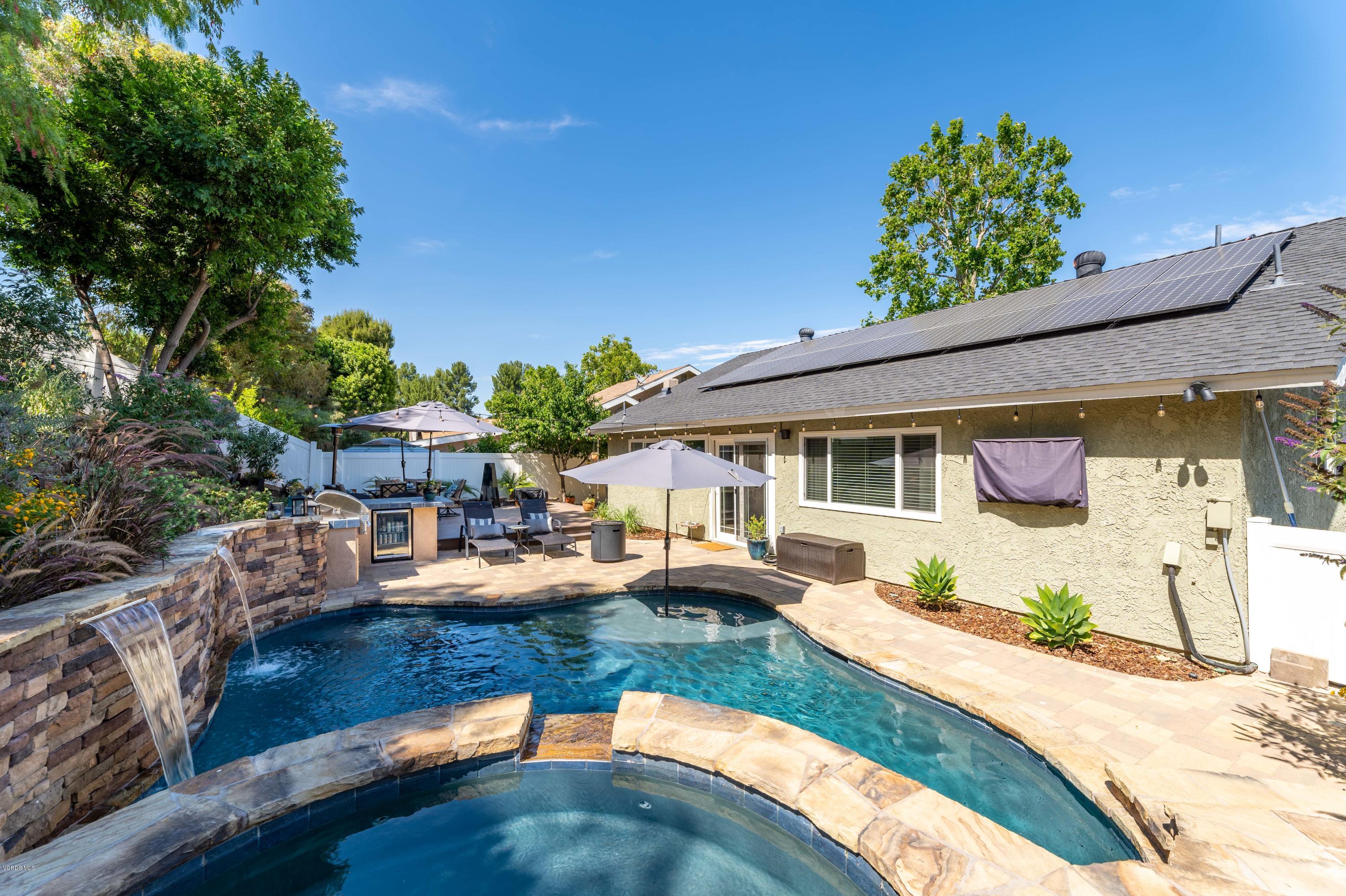 27623 Maple Ridge Circle Valencia, CA 91354 - Photo 17 of 21 27623 Maple Ridge MLS (21 of 30)