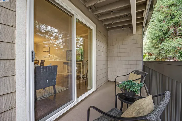 $574,990 | 3845 Vineyard Avenue, Unit F, Pleasanton, CA 94566
