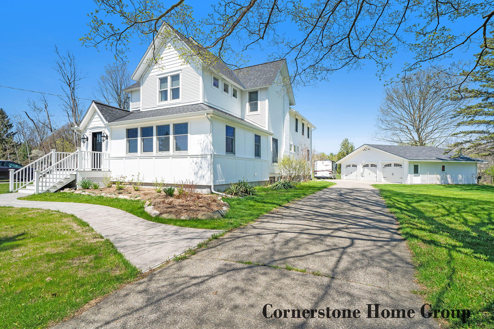 5635 Cascade Road Southeast Grand Rapids, MI 49546 - Photo 1 of 40 220509_NDP5635Cascade-08211