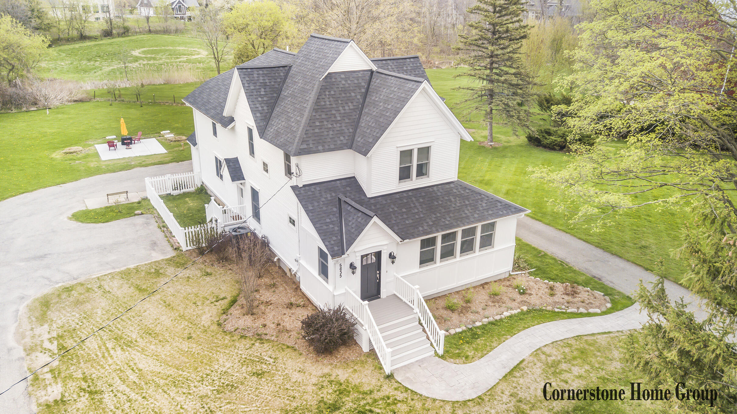 5635 Cascade Road Southeast Grand Rapids, MI 49546 - Photo 2 of 40 5635CascadeRd-1