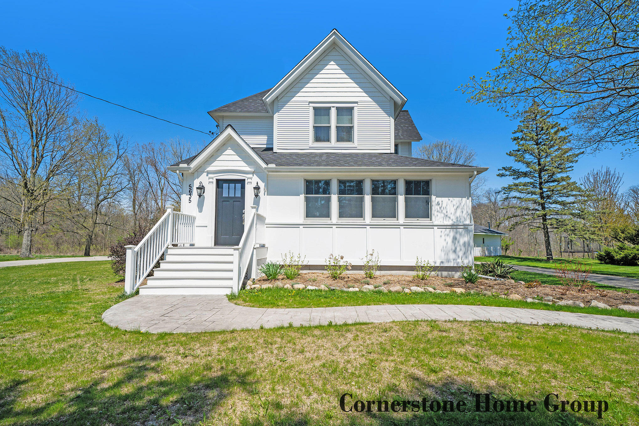5635 Cascade Road Southeast Grand Rapids, MI 49546 - Photo 36 of 40 220509_NDP5635Cascade-08201