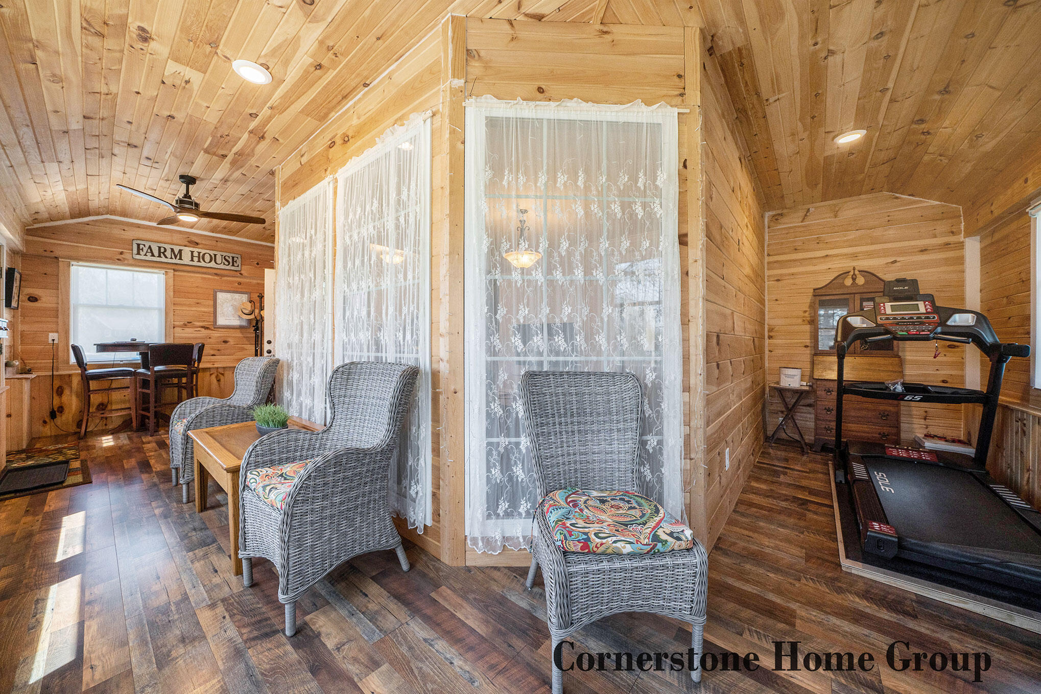 5635 Cascade Road Southeast Grand Rapids, MI 49546 - Photo 5 of 40 220509_NDP5635Cascade-08163