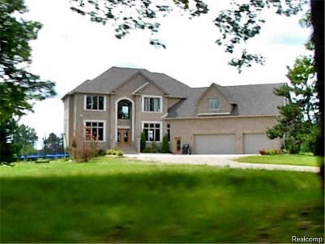 930 East Buell Road Rochester, MI 48306 - Photo 1 of 28 Buell1.jpg