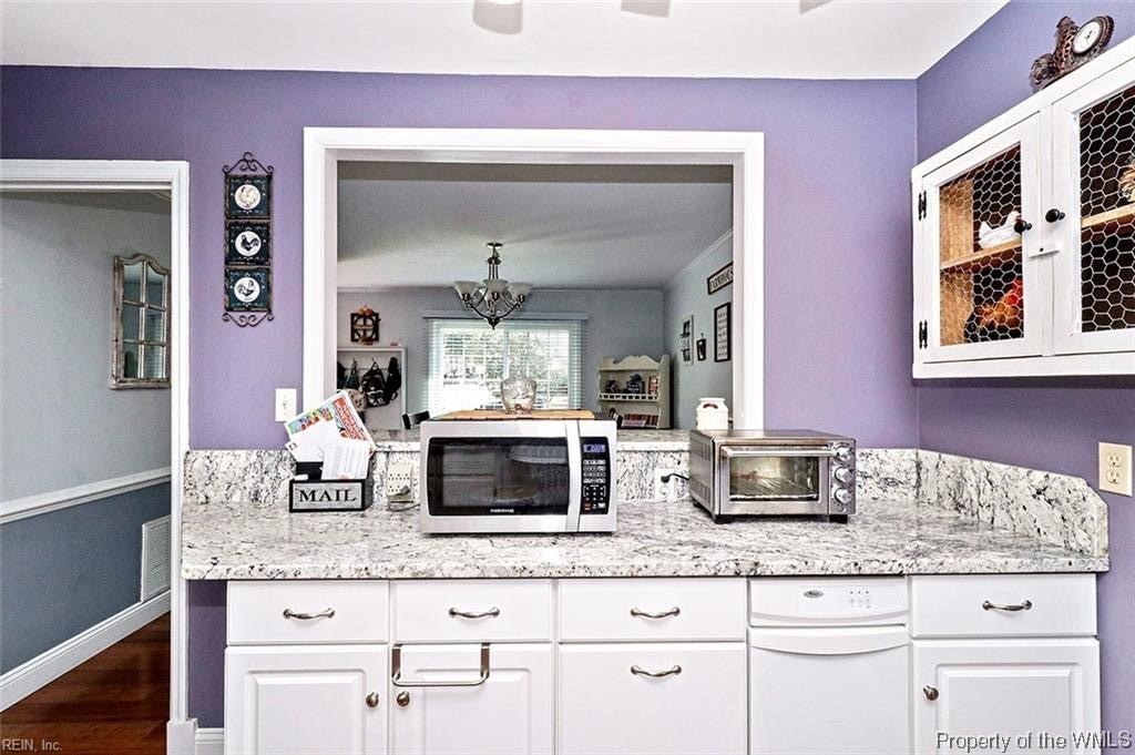 160 Wilderness Road Hampton, VA 23669 - Photo 13 of 33 Gallery Image 13