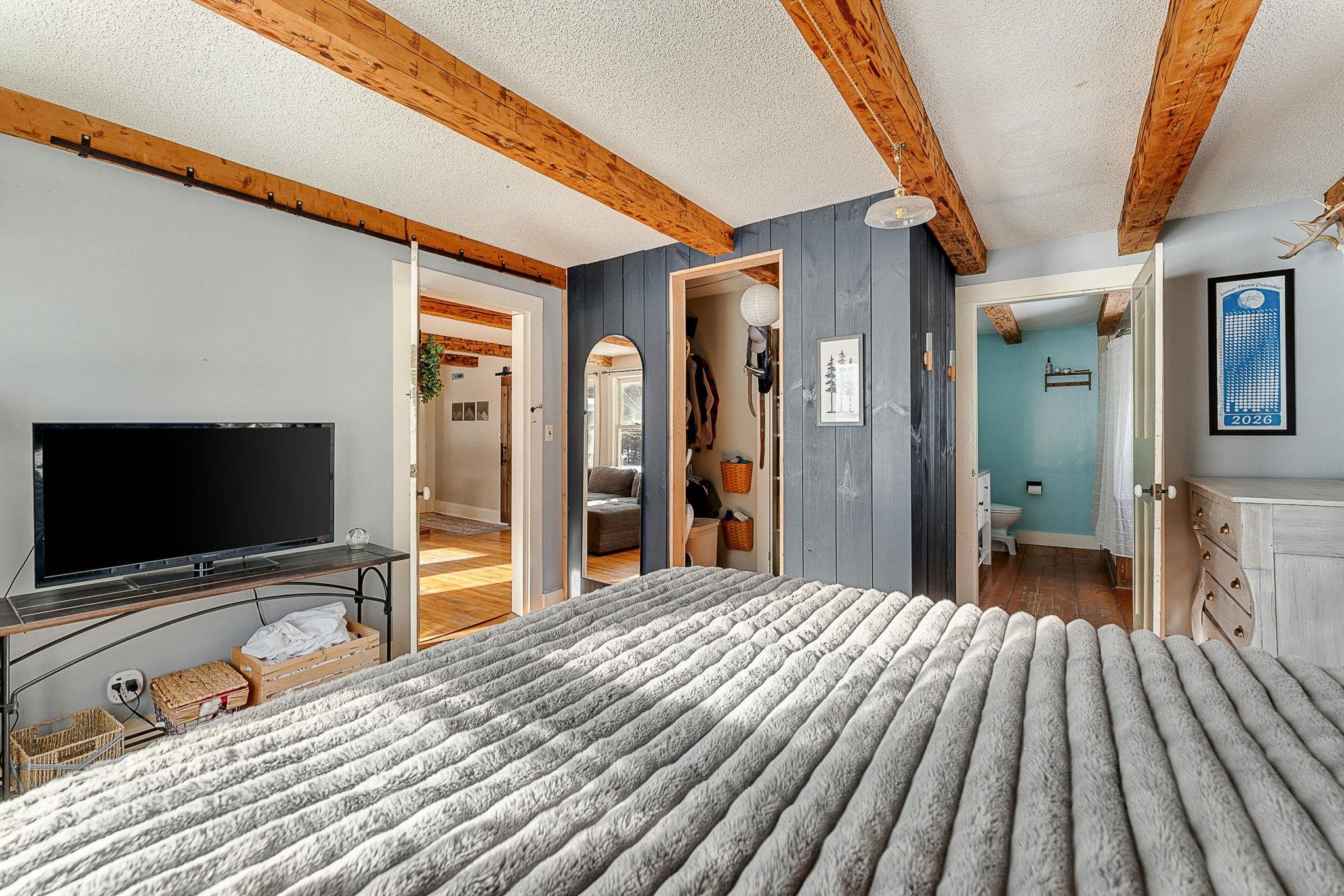 9741 Highway 15 Cambridge, VT 05464 - Photo 20 of 46