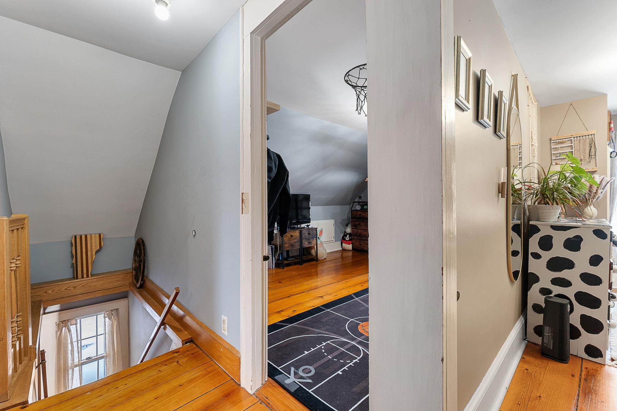 9741 Highway 15 Cambridge, VT 05464 - Photo 27 of 46