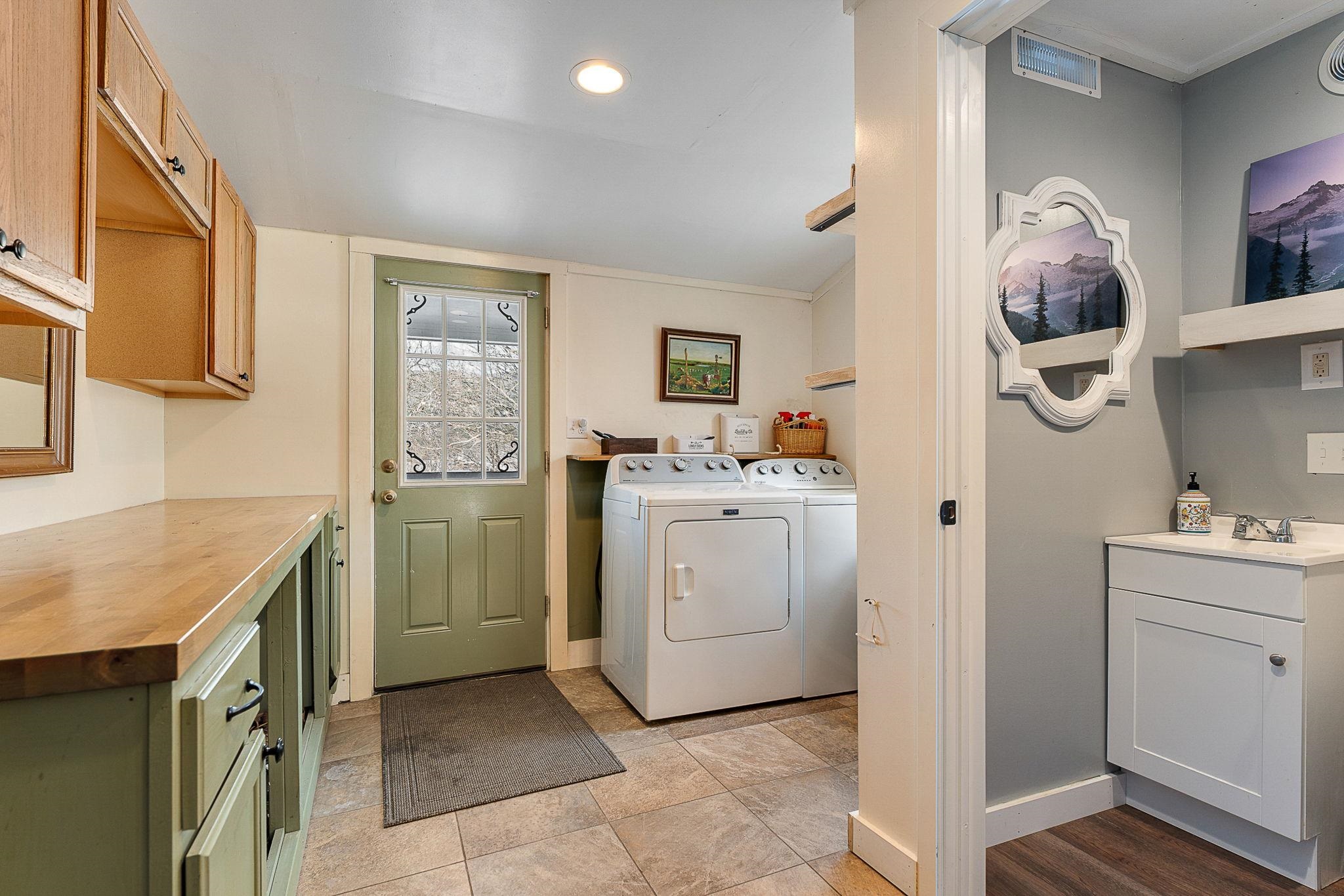 9741 Highway 15 Cambridge, VT 05464 - Photo 3 of 46