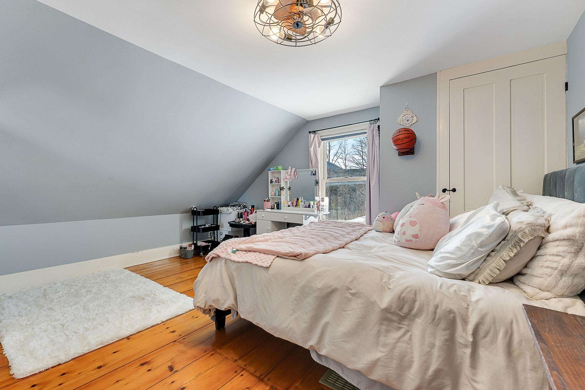 9741 Highway 15 Cambridge, VT 05464 - Photo 33 of 46