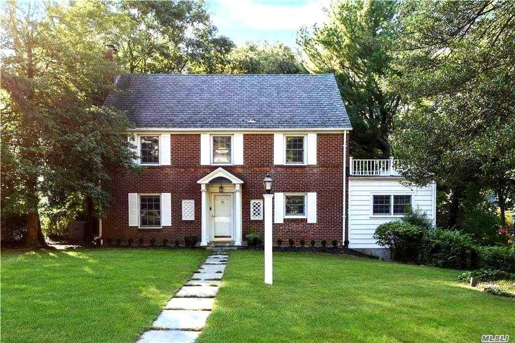 5 Bedford Road Port Washington, NY 11050 - Photo 1 of 1