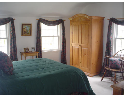 39 Chestnut Hill Road Chelmsford, MA 01824 - Photo 14 of 15