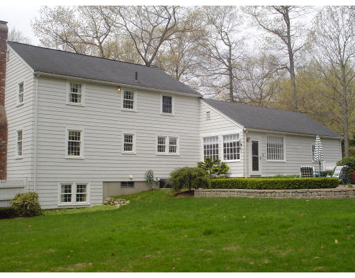 39 Chestnut Hill Road Chelmsford, MA 01824 - Photo 4 of 15