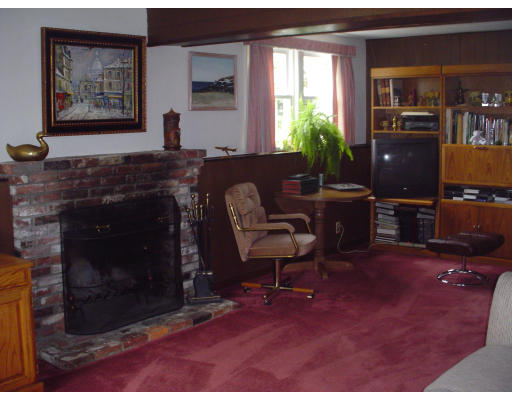 39 Chestnut Hill Road Chelmsford, MA 01824 - Photo 10 of 15