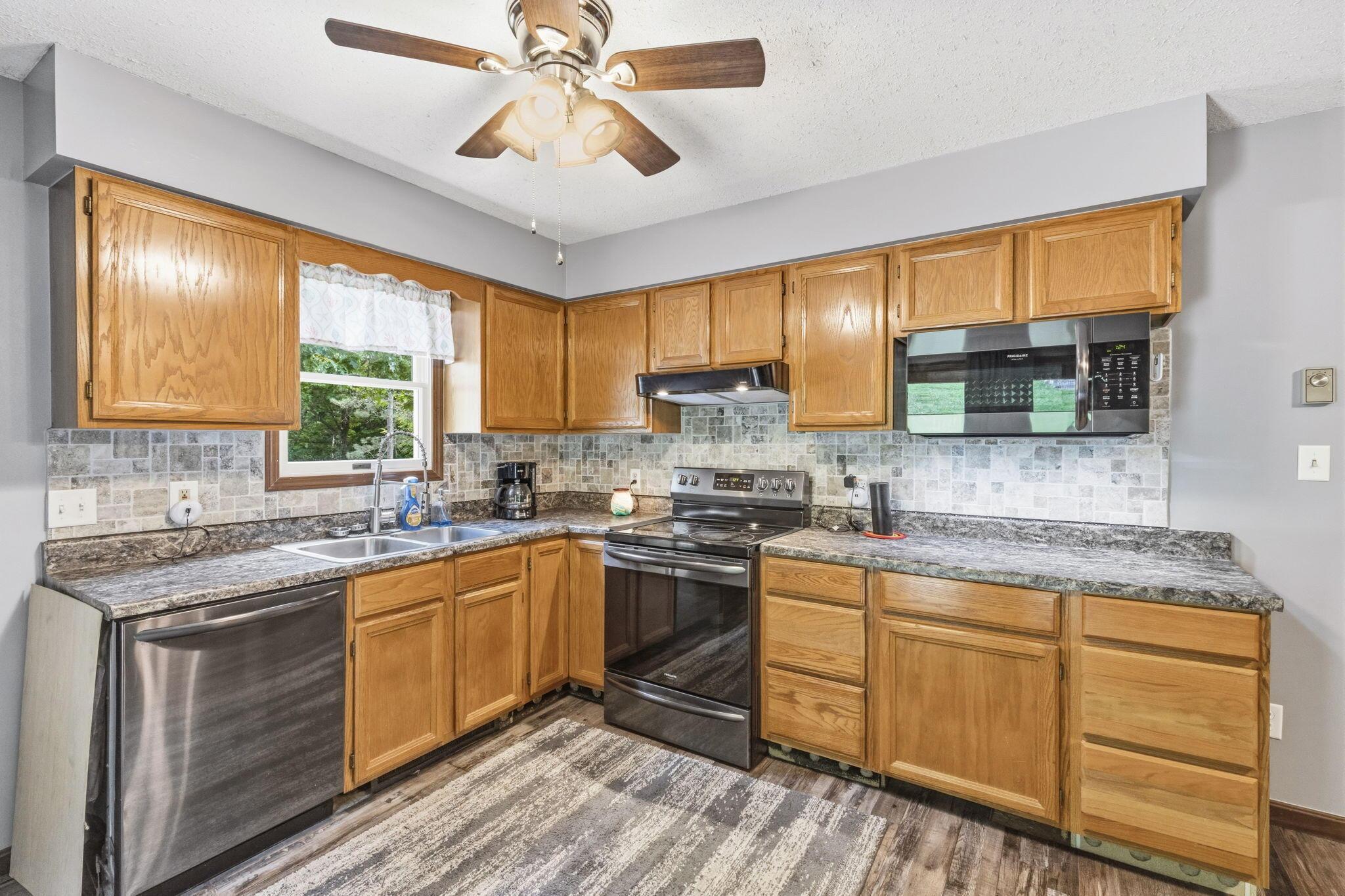 34796 Geiger Road Logan, OH 43138 - Photo 14 of 50 Kitchen