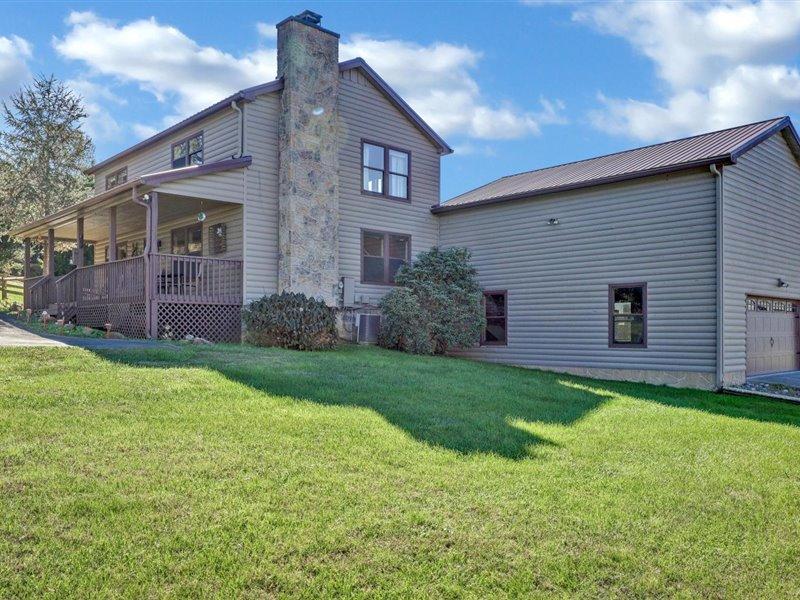 3304 Robeson Road Sevierville, TN 37862 - Photo 1 of 25 01-IMG_7031