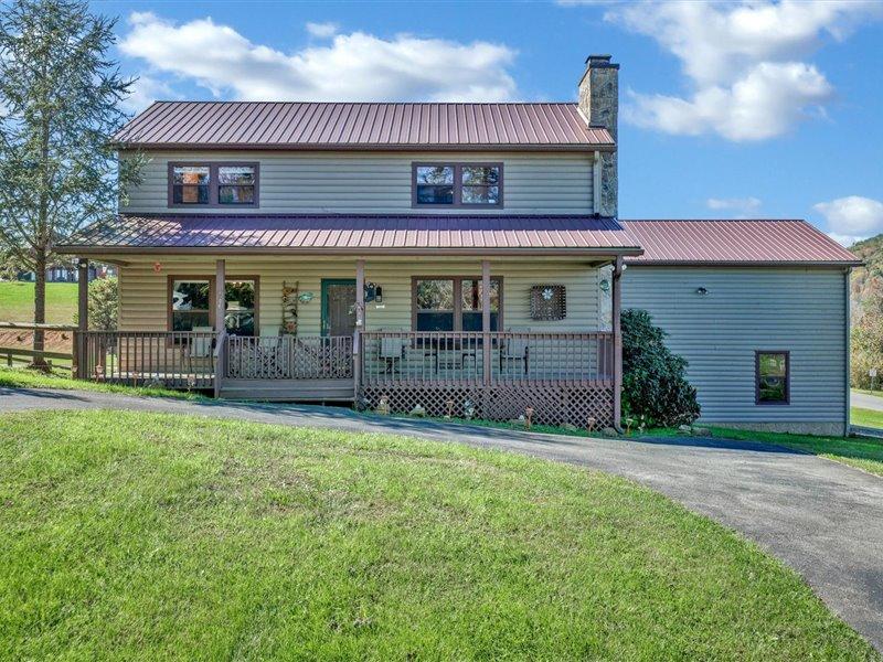 3304 Robeson Road Sevierville, TN 37862 - Photo 2 of 25 02-IMG_7036