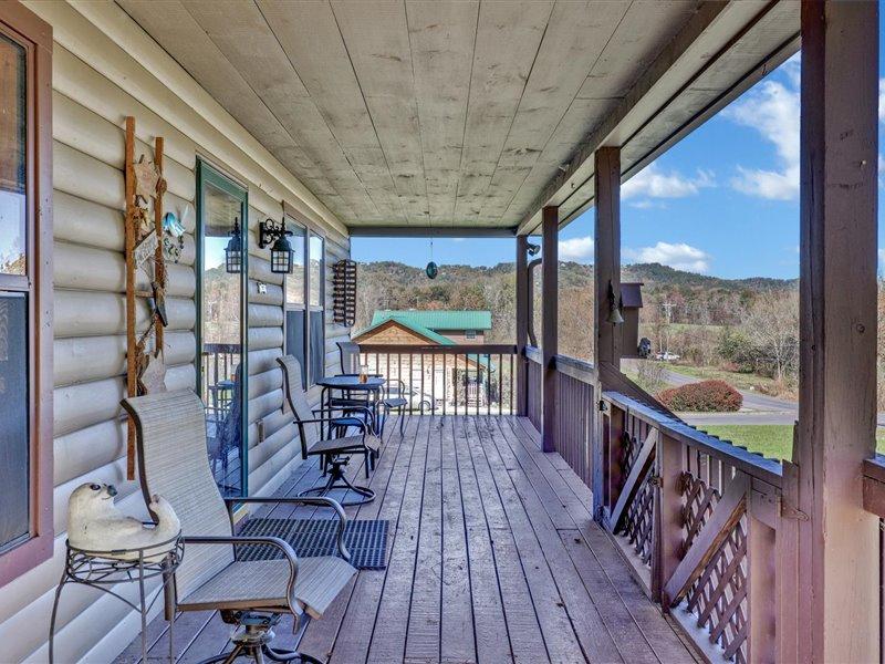 3304 Robeson Road Sevierville, TN 37862 - Photo 6 of 25 06-IMG_6996
