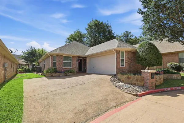 $404,900 | 1506 Fiori Way, Euless, TX 76039