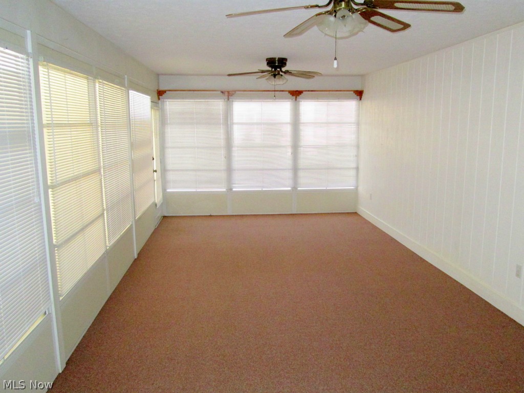 1573 Old Columbus Road Wooster, OH 44691 - Photo 6 of 14 The HUGE Florida Room. The door at the far left leads out to the patio, deck and pool.