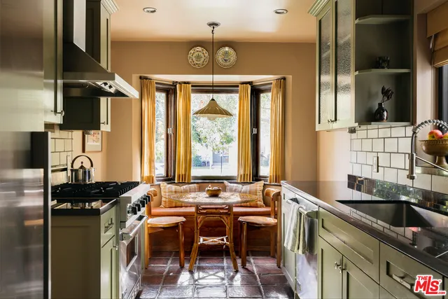 a close view of stove top oven