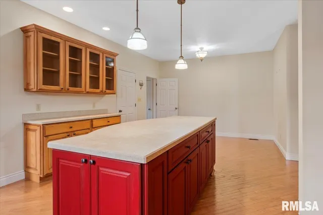 $256,000 | 6716 Tower Heights Road, Virden, IL 62690