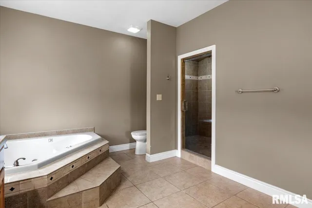 $256,000 | 6716 Tower Heights Road, Virden, IL 62690