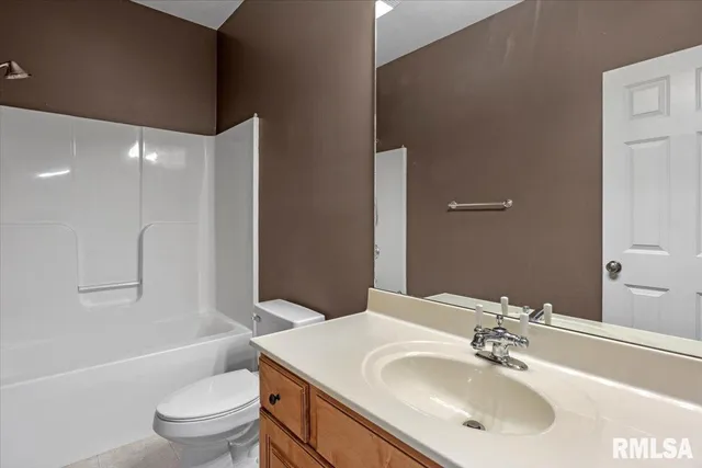 $256,000 | 6716 Tower Heights Road, Virden, IL 62690