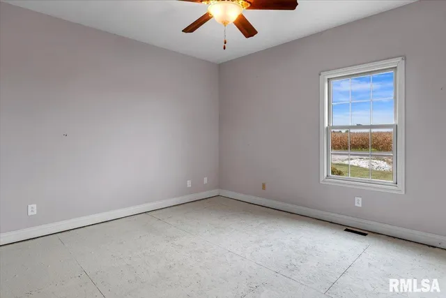 $256,000 | 6716 Tower Heights Road, Virden, IL 62690