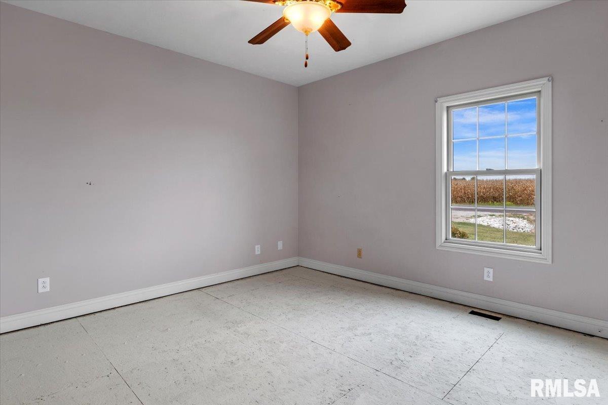 6716 Tower Heights Road Virden, IL 62690 - Photo 30 of 38
